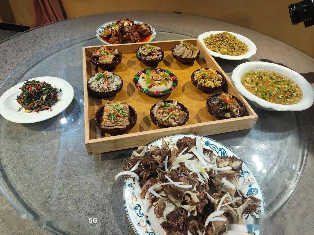 81%!呼图壁县旅游市场持续火爆!_烟花_牛街_游客