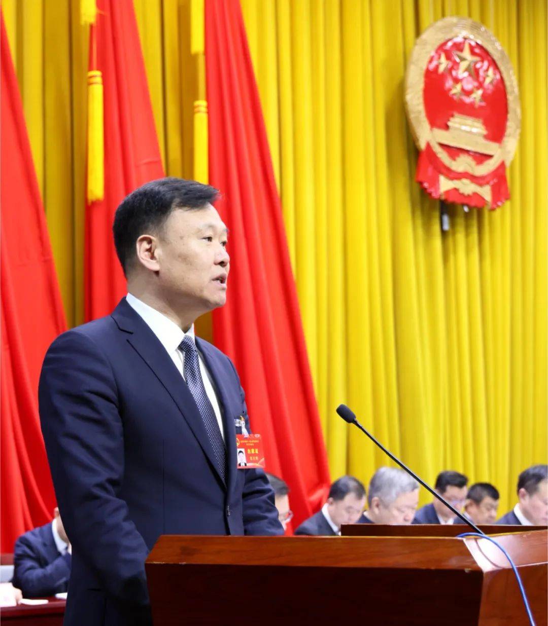 石河子市第十一届人民代表大会第三次会议开幕_发展_工作_建设