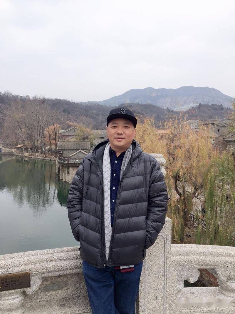 陶纯谈新著《仪仗兵》:书写最酷烈的青春和最浓烈