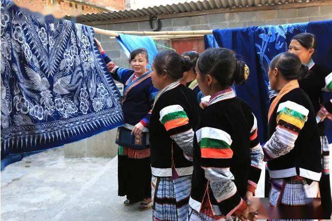 织金苗族蜡染:深沉悠远的沉静之美_织金县_图案_工艺品