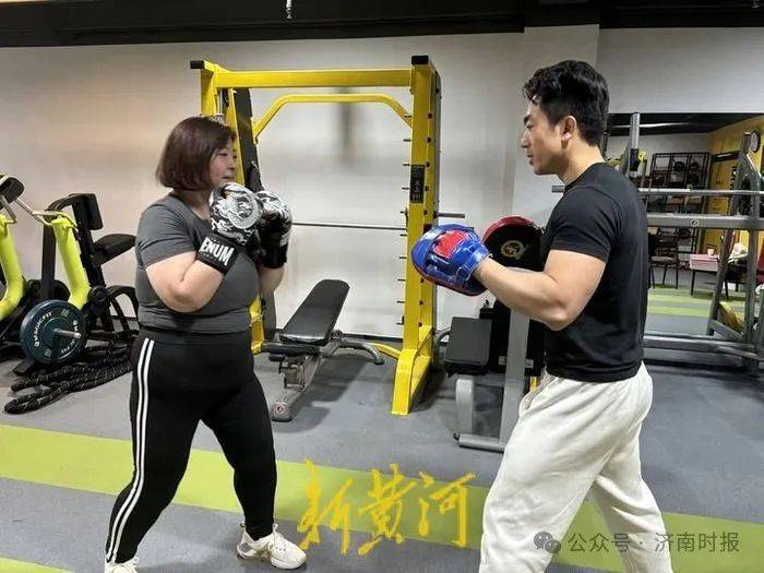 济南"贾玲",暴瘦80斤_运动_健身房_锻炼