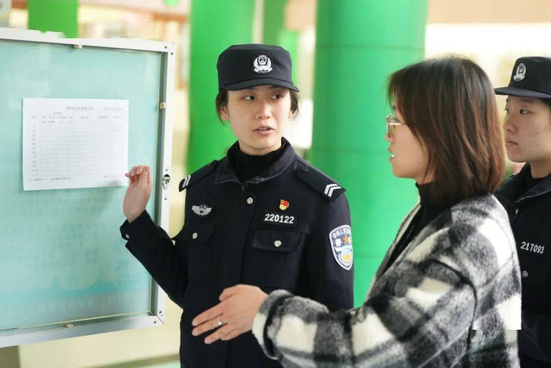 开学第一天,无锡公安与你一起准时报到!_校园_守护_平安