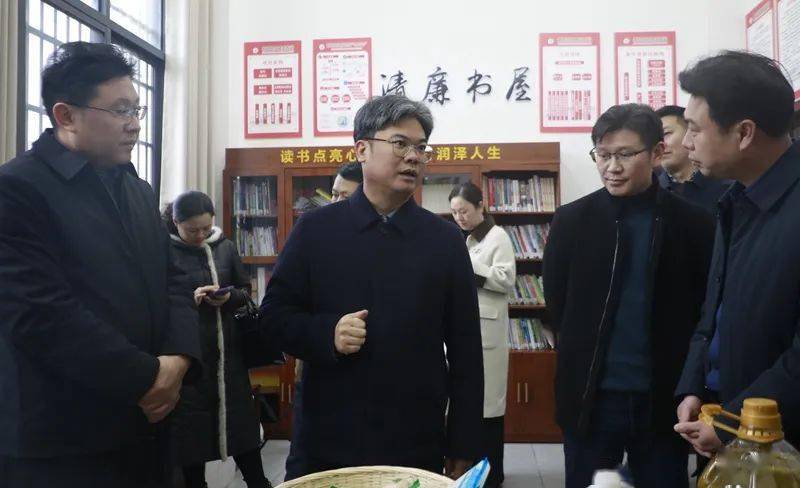 陈雄调研乡村振兴,产业发展,粮食安全,基层治理等工作_群众_耕地