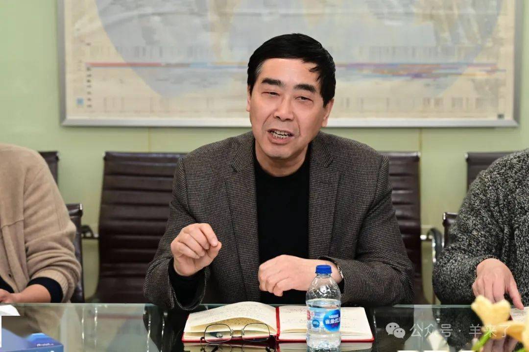 陈忠伟董事长在讲话中回顾了恒源祥自2001年就携手东华大学开展"中国