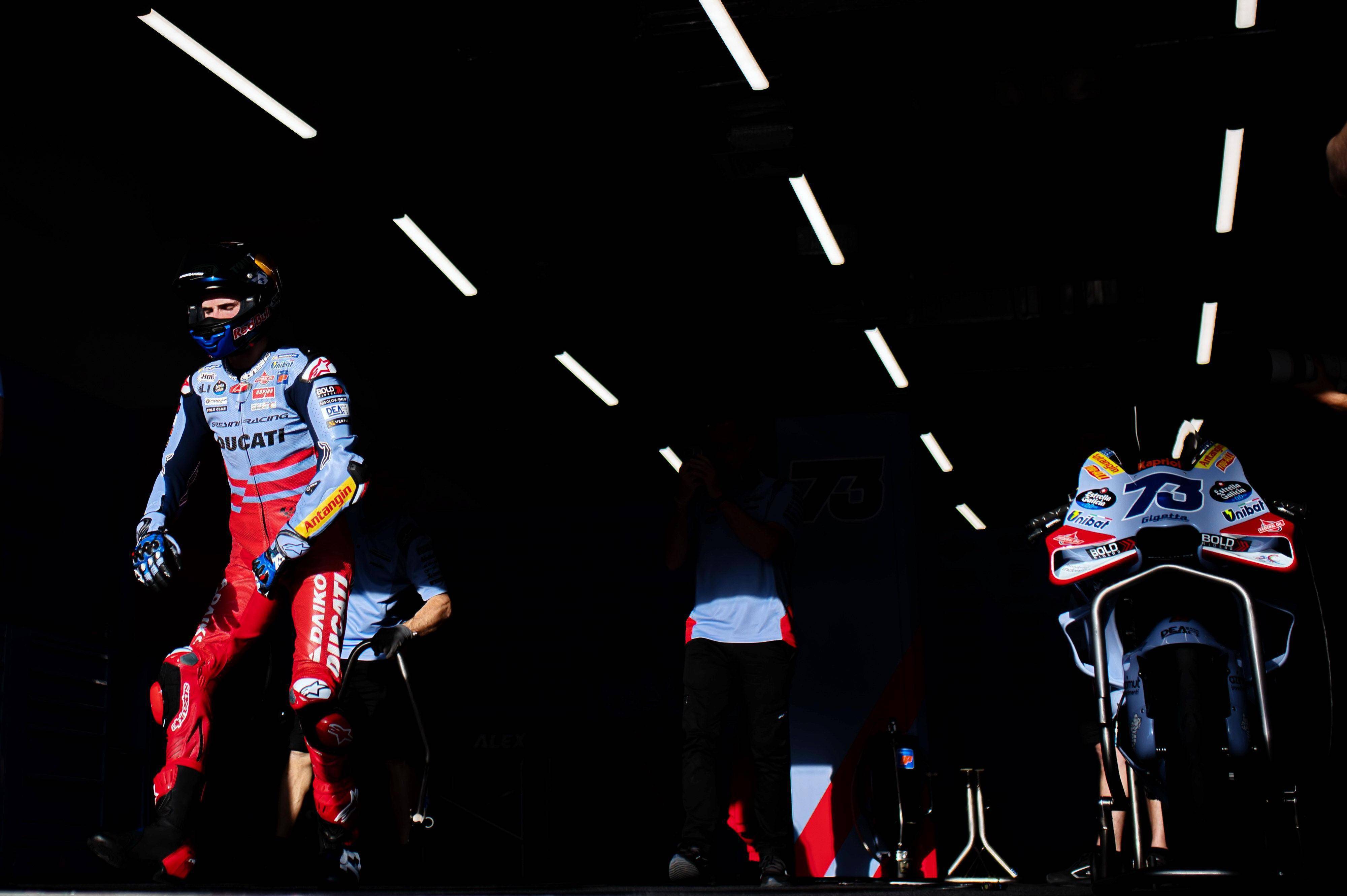 友力企业 you-all:成为 motogp 卡塔尔季前测试里的焦点_赛车场_昆斯