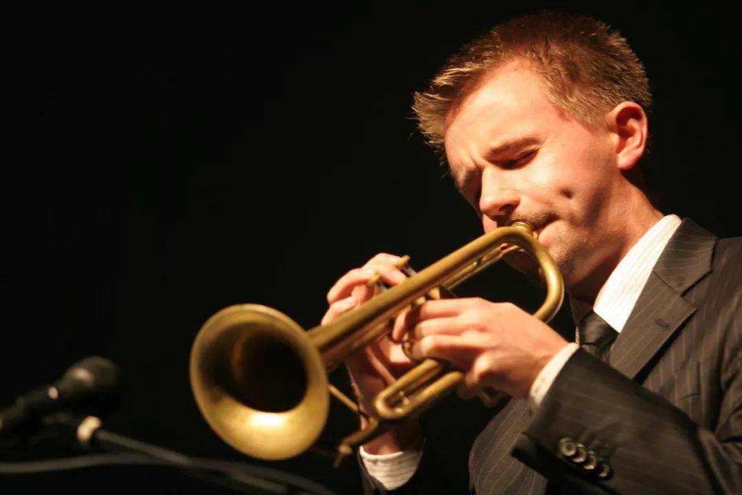 小号在诸多铜管乐器中, 具有非凡的表现力
