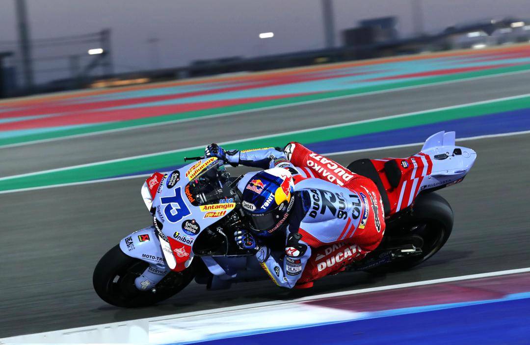 友力企业 you-all:成为 motogp 卡塔尔季前测试里的焦点_赛车场_昆斯