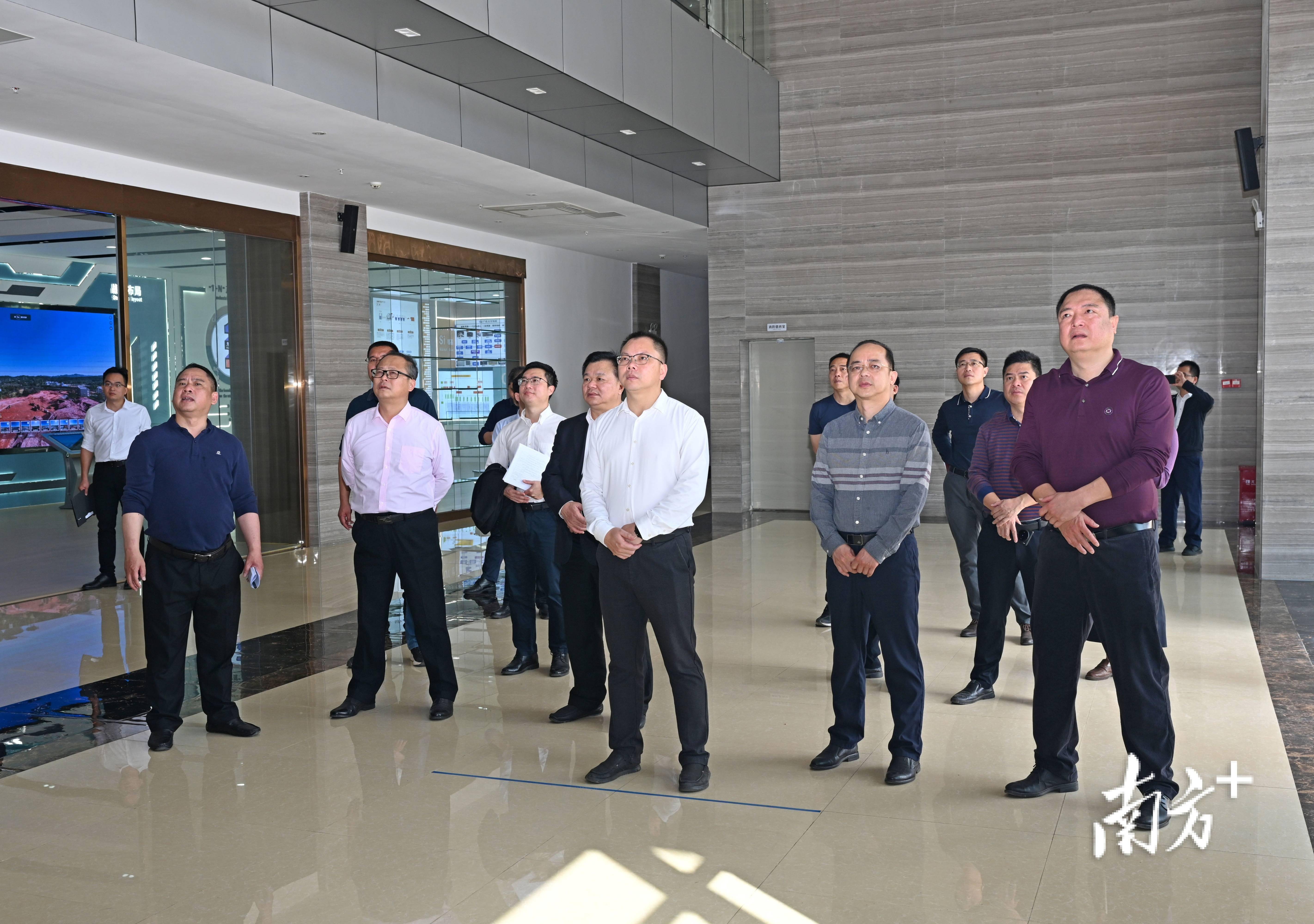 周小勇到平远高新区调研:加快打造万亩规划,百亿产值工业园区_发展