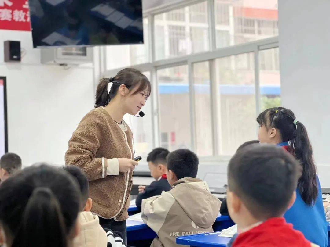 陕西汉中市汉台区西关小学开展生本教育教学青教赛教活动