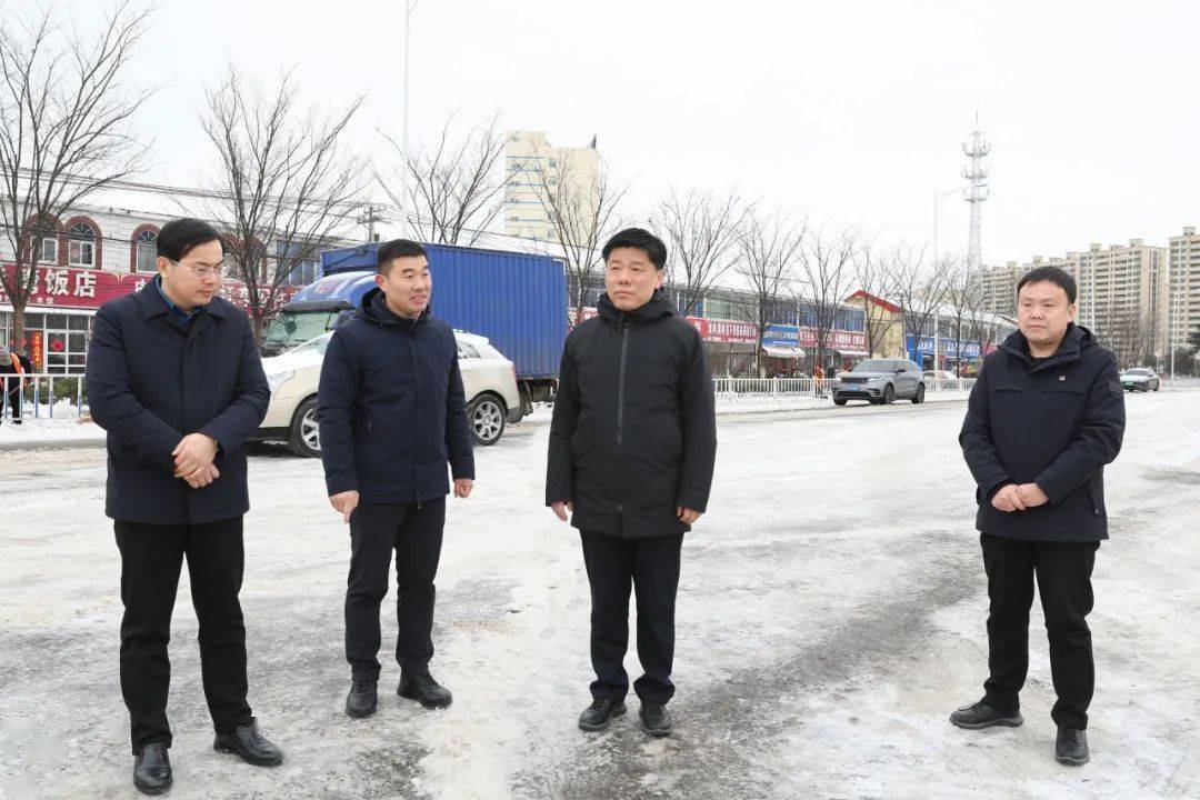 彭伟到乡镇调度雨雪冰冻天气应对工作_群众_生产_影响