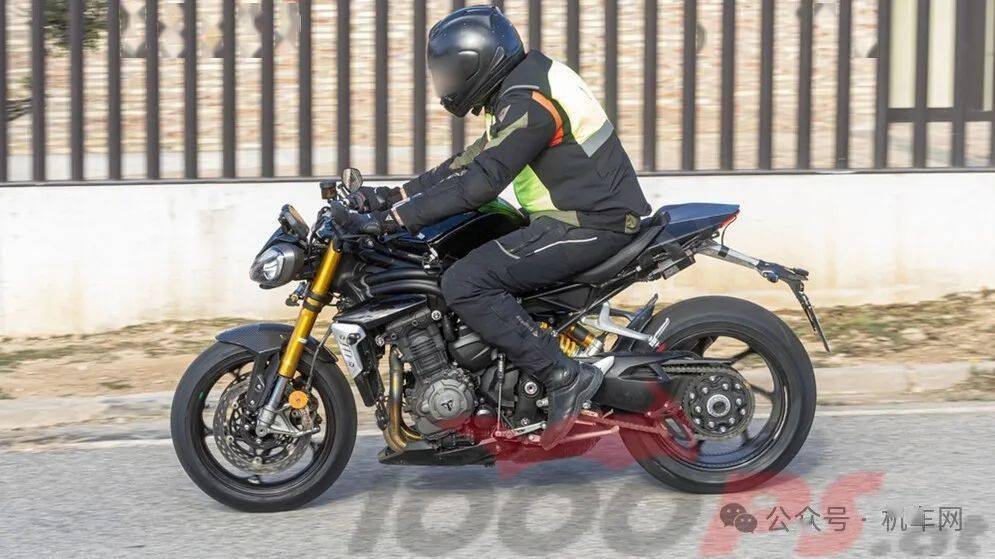 凯旋新款1200rs路试曝光,绅士或变暴徒!_搜狐汽车_搜狐网