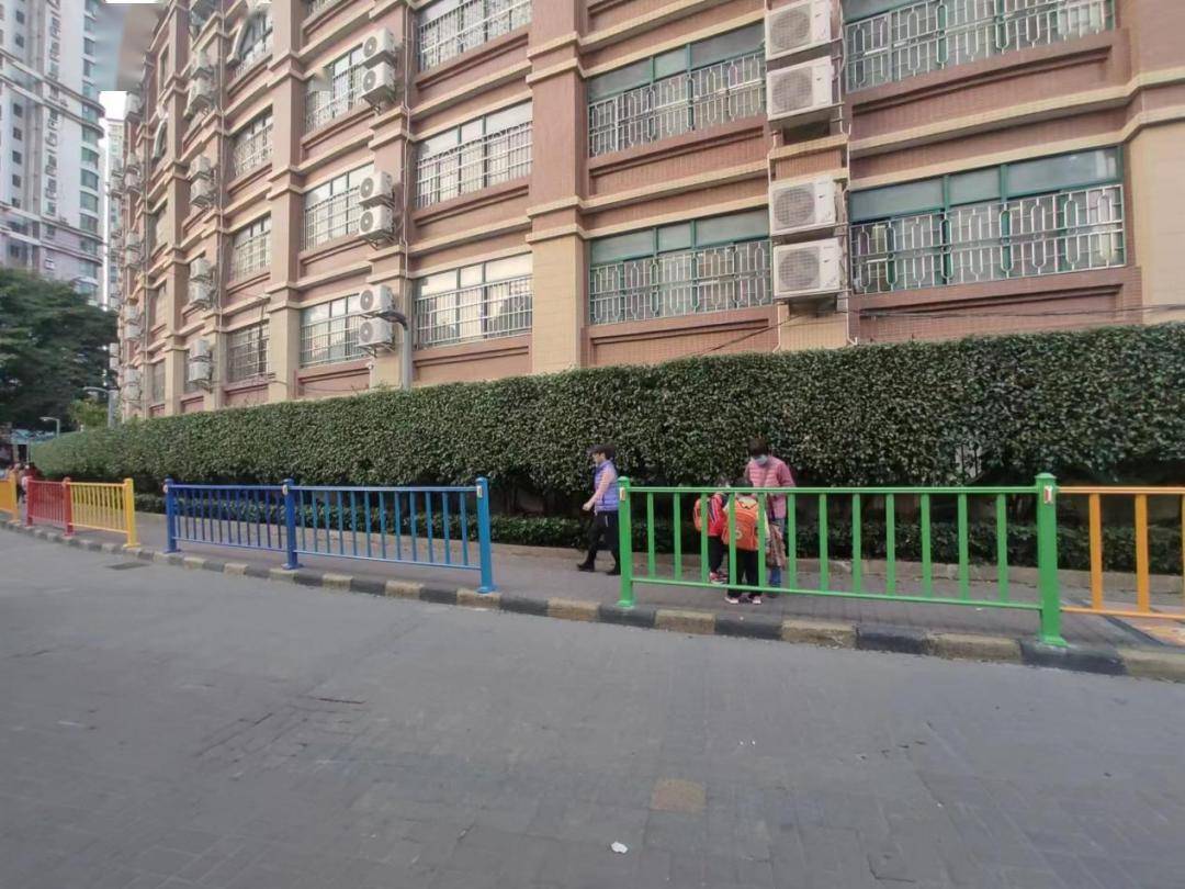 助推儿童友好城市建设,南源街道联合华侨小学,在荔港南湾社区打造了一