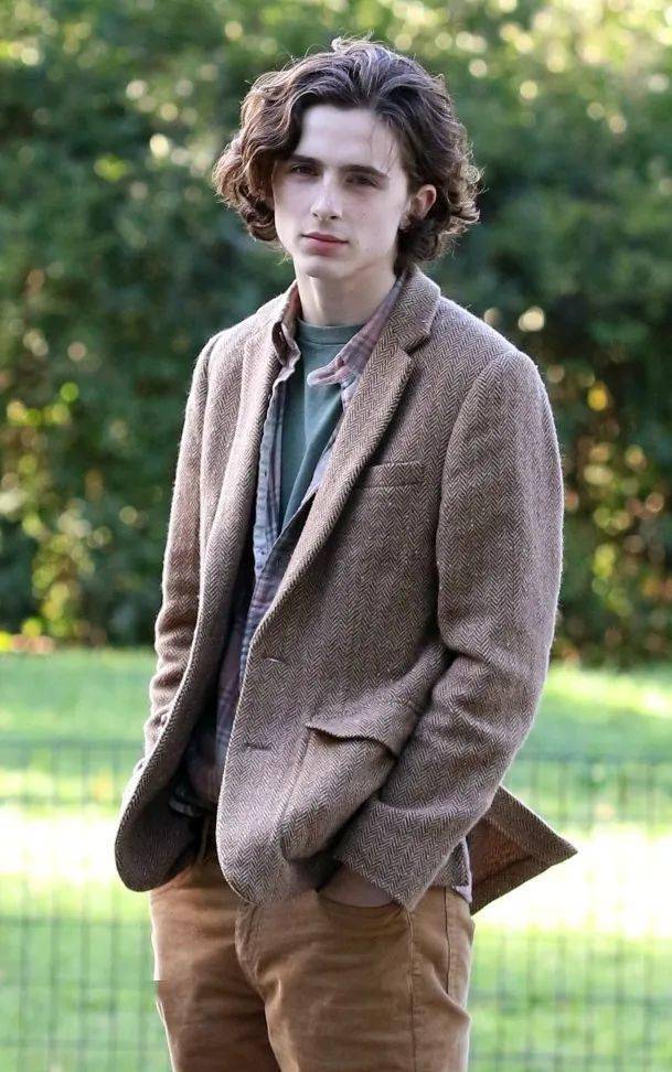 一位都有独特的气质和风格~前不久法语君还盘点了"法国最性感男星top