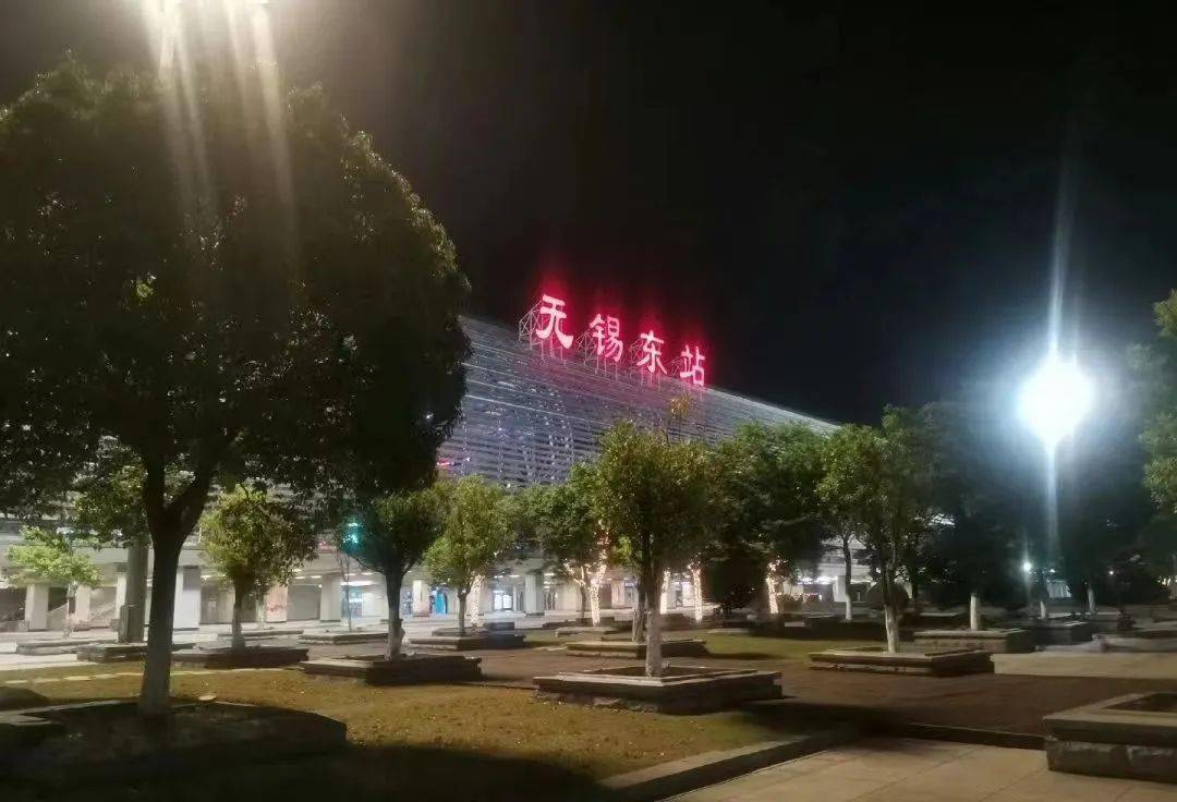 赞!_保障_旅客_出租车