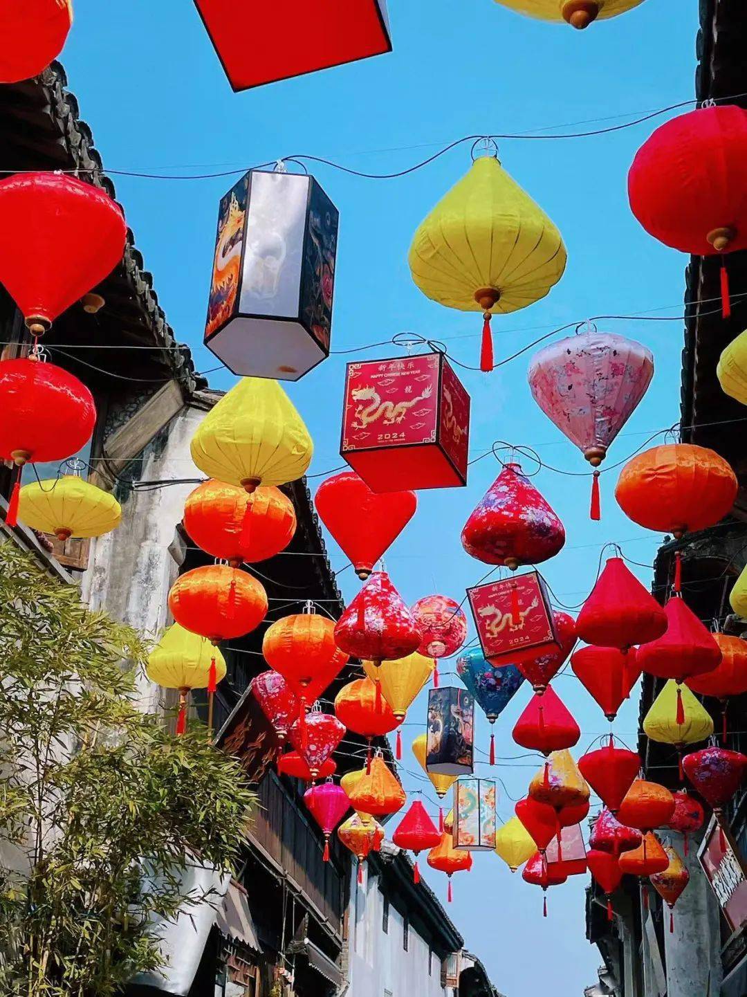 元宵节:最美不过人间烟火_围屏_焰火_马灯