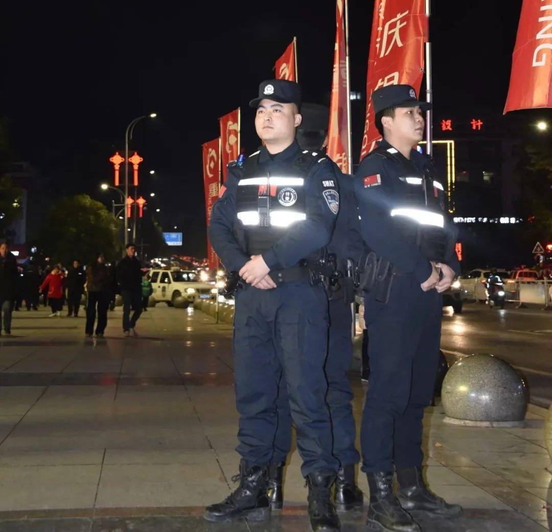 黔江公安"警"味元宵元宵佳节守护群众平安过节黔江公安全天候在"馅"每