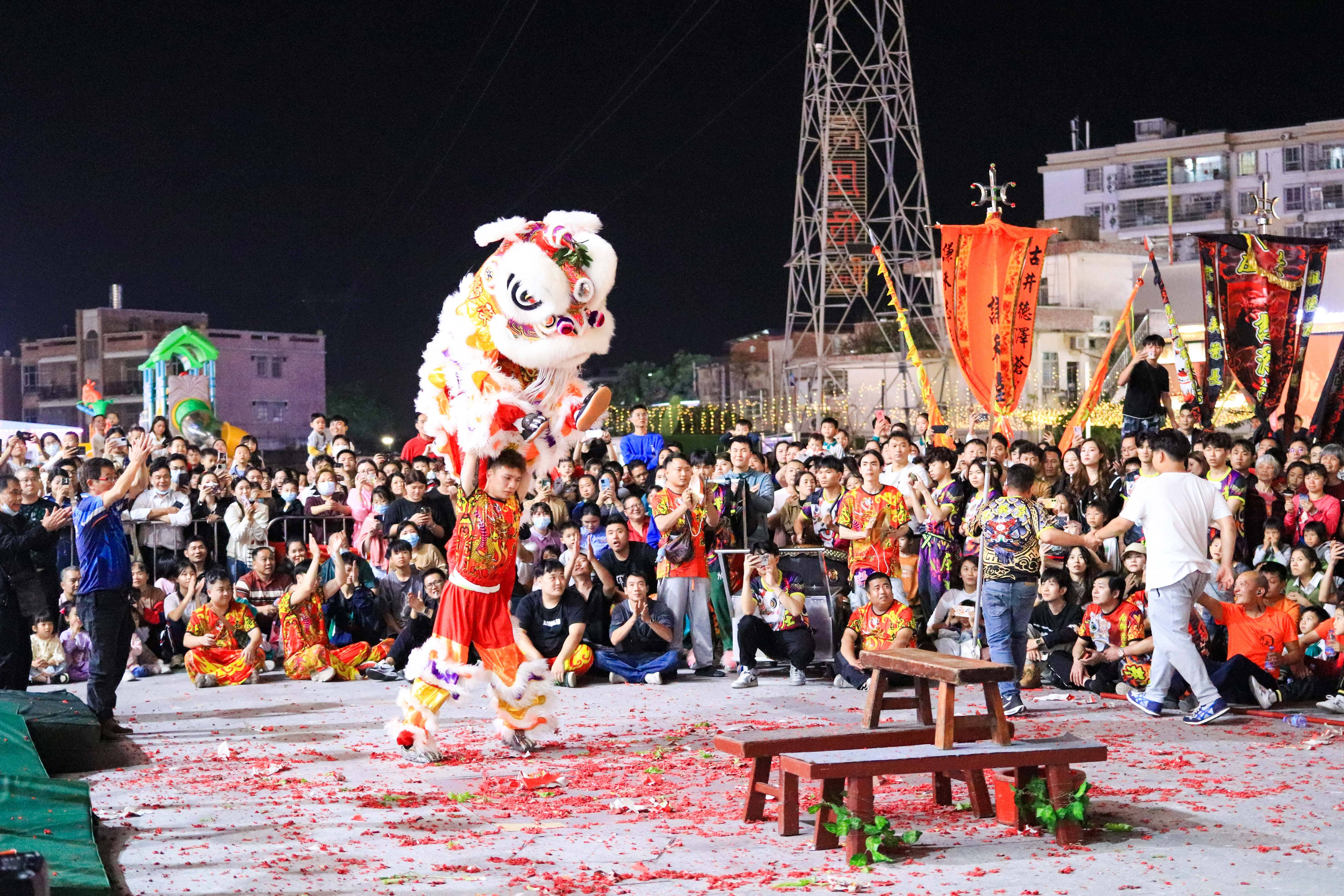 【视频 图集】锣鼓齐鸣,共贺元宵!广州白云多村醒狮齐聚展雄风