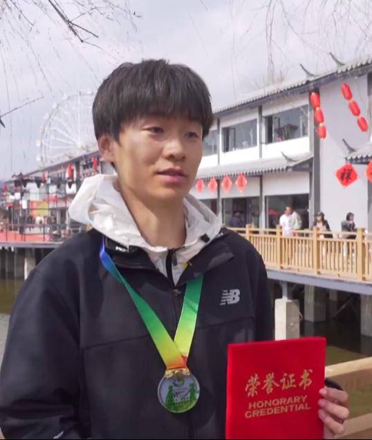 "大理有风·祥云有云" 环青海湖健步走比赛开赛_活动_健身_青年