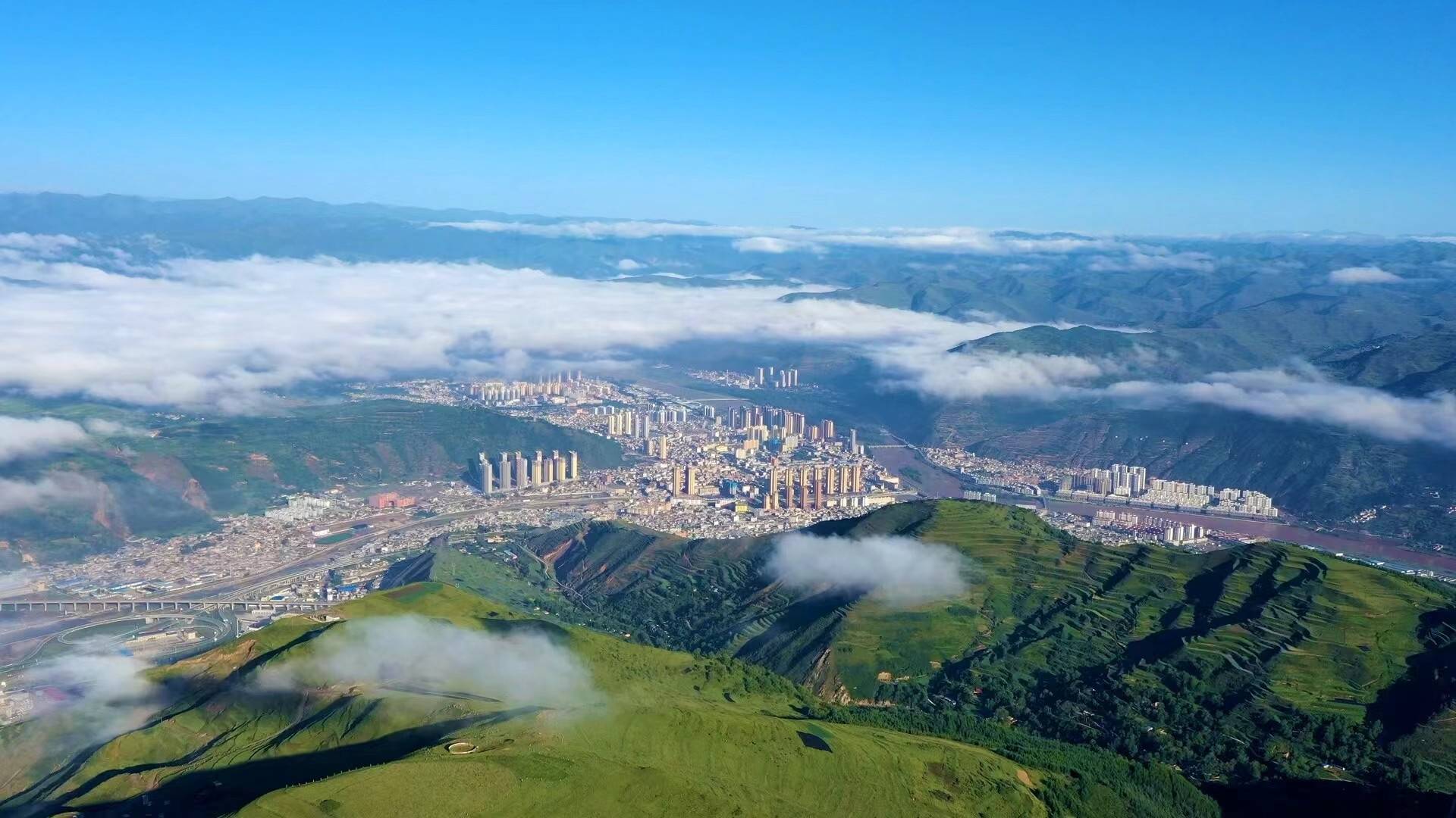 2024甘肃岷县新春元宵音乐烟花晚会震撼上演_岷州_发展_儿女