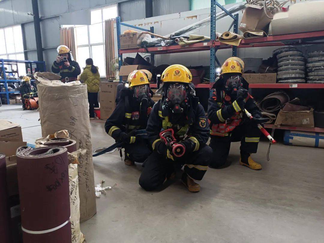 广平大队走进河北双李家具股份有限公司开展熟悉演练.