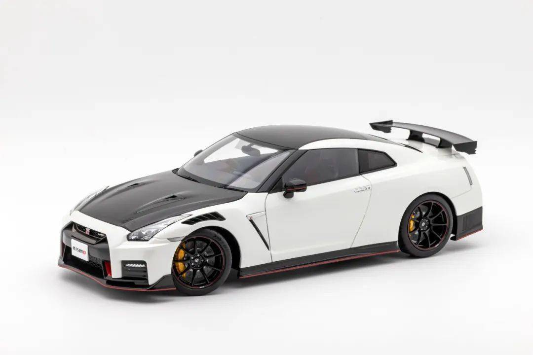 你大爷就是你大爷,autoart gtr r35 nismo 2022模型试玩_nismo_独立