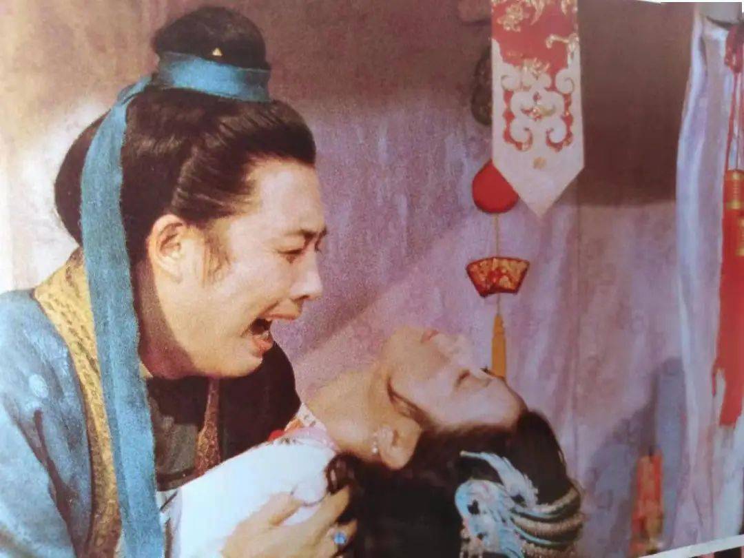 《红楼梦》:贾琏的三大痛点,难对人言_荣国府_女人_妻子