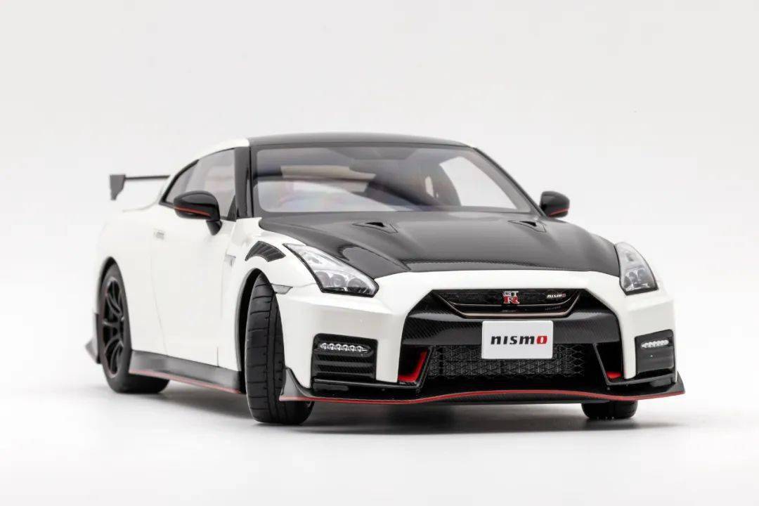你大爷就是你大爷,autoart gtr r35 nismo 2022模型试玩_nismo_独立