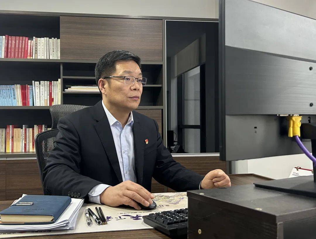 张跃如山钢地产信莱物业公司党支部副书记,副经理学习了山钢集团干部