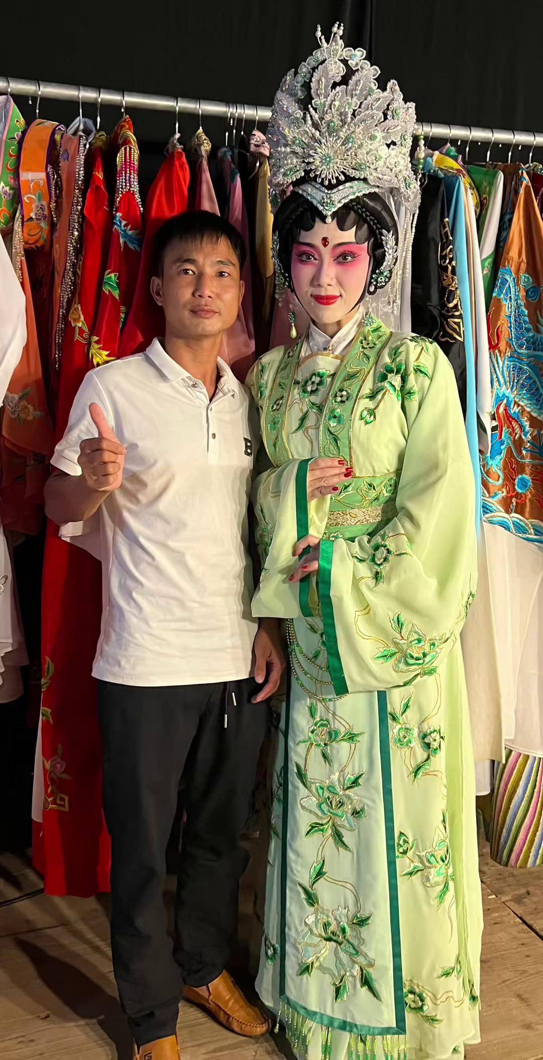珠海市粤剧团 著名花旦吴思明,天生丽质,优雅气质,依然优美动人!