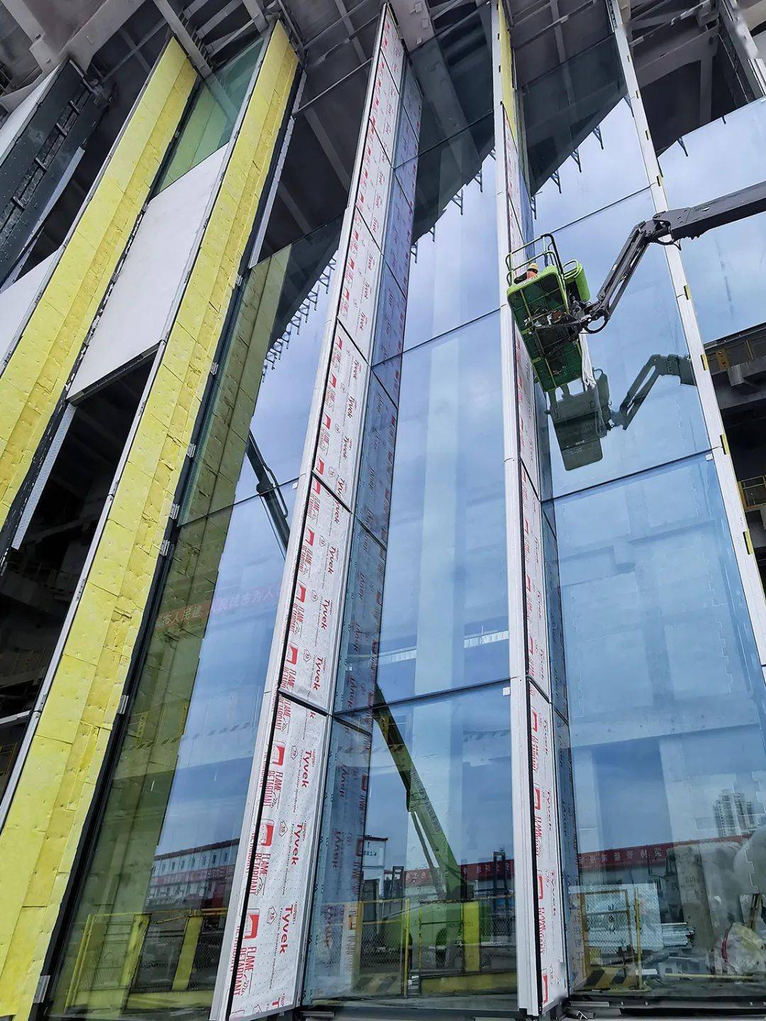 北玻之镜,折扇之美——北玻玻璃与上海大歌剧院的完美融合_建筑事务所