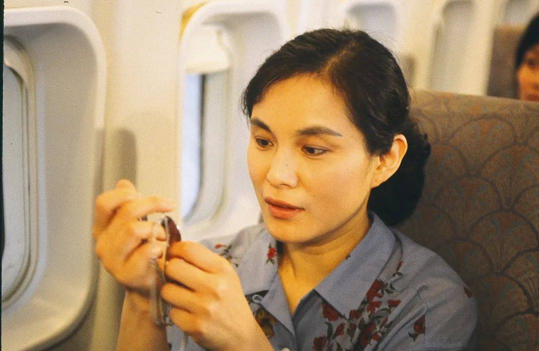 李影_老年人_郑秀文