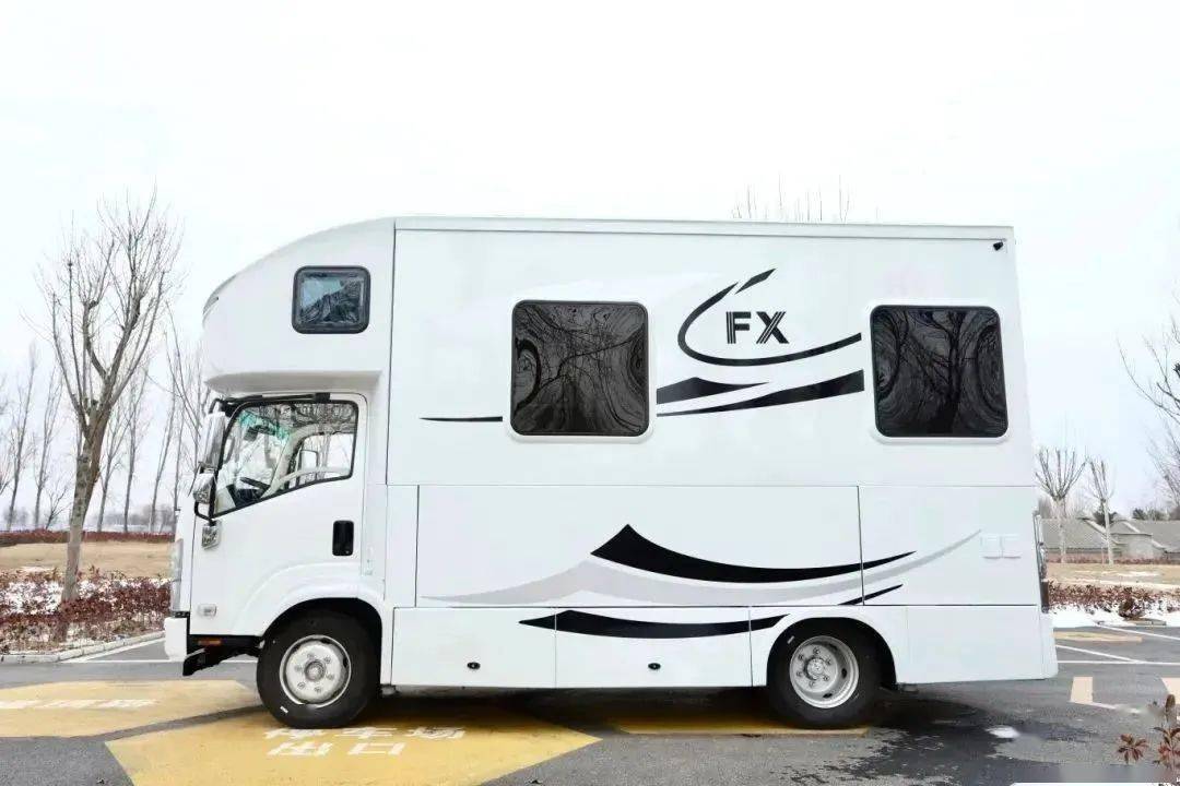 16 北京房车展丨飞翔房车"升层"系列轻卡房车正式亮相 多重亮点惊喜