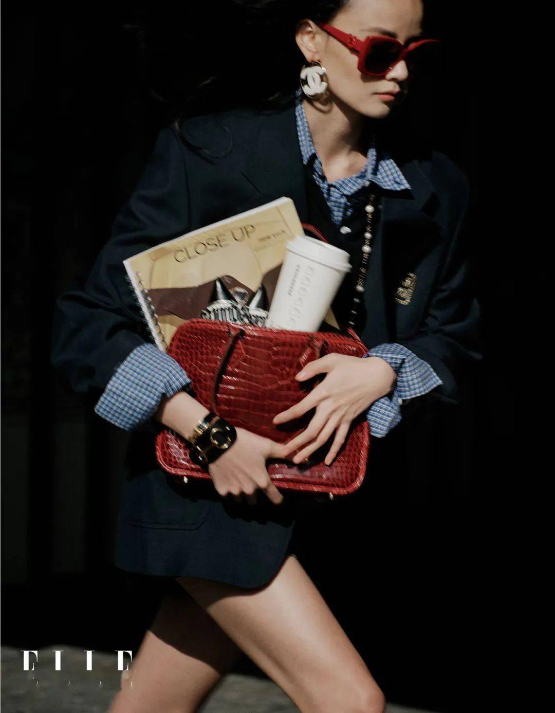 nancyzeng发型:lucy化妆:代刚造型:王安摄影:徐晓伟模特:李萌繁忙都市