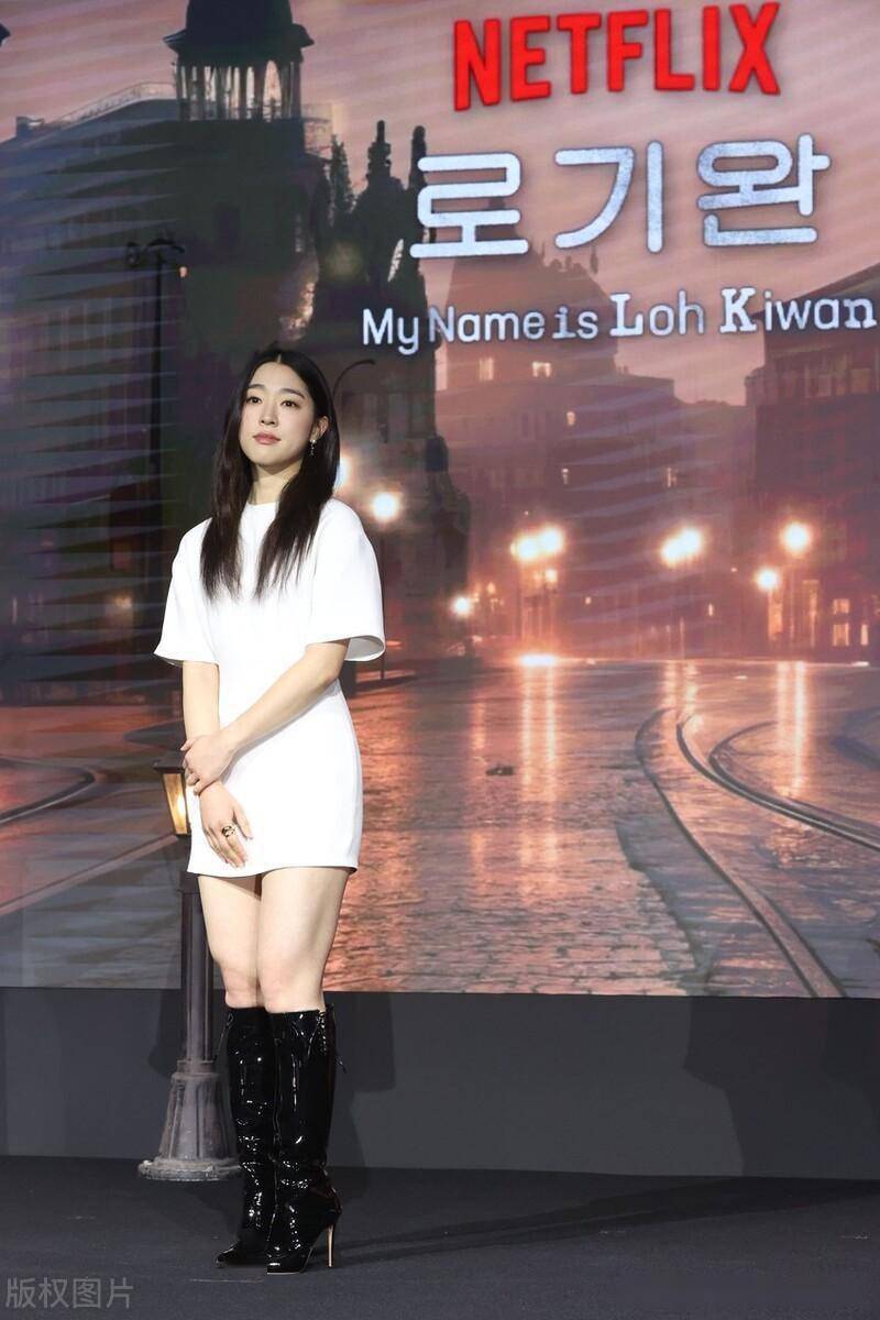 崔成恩白色短裙 及膝靴可盐可甜_首尔_时间_电影