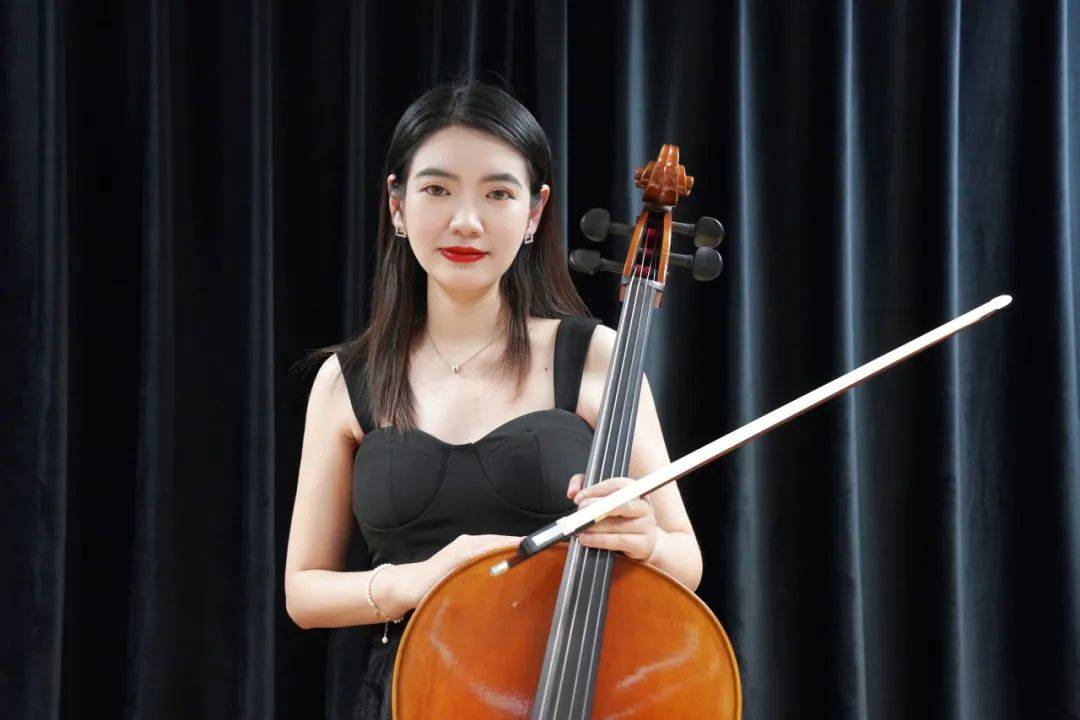 陈诗怡毕业于武汉音乐学院.