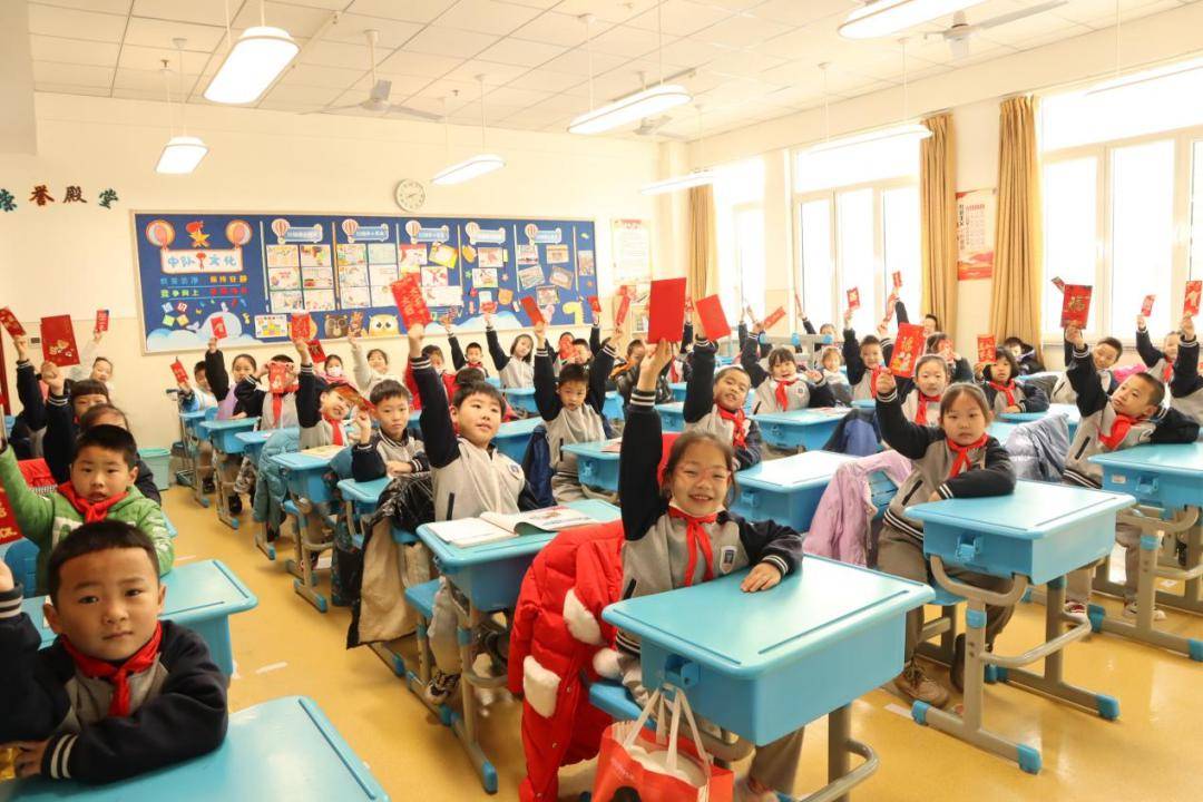 【开学季】"龙"光焕发,筑梦新学期——开学第一天之师生篇_小学_淄博