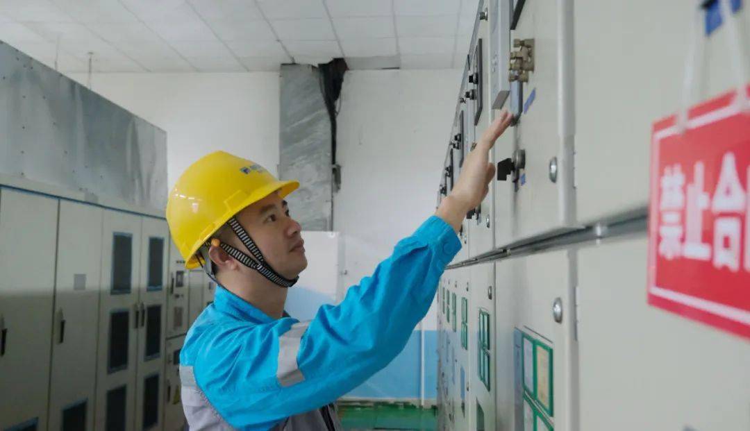 【中国梦·劳动美 致敬贵港工匠】2023年度"贵港工匠"风采展示八:梁超