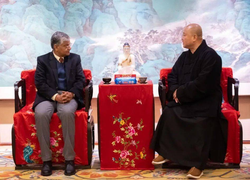 印度驻华大使罗国栋一行参访上海玉佛禅寺