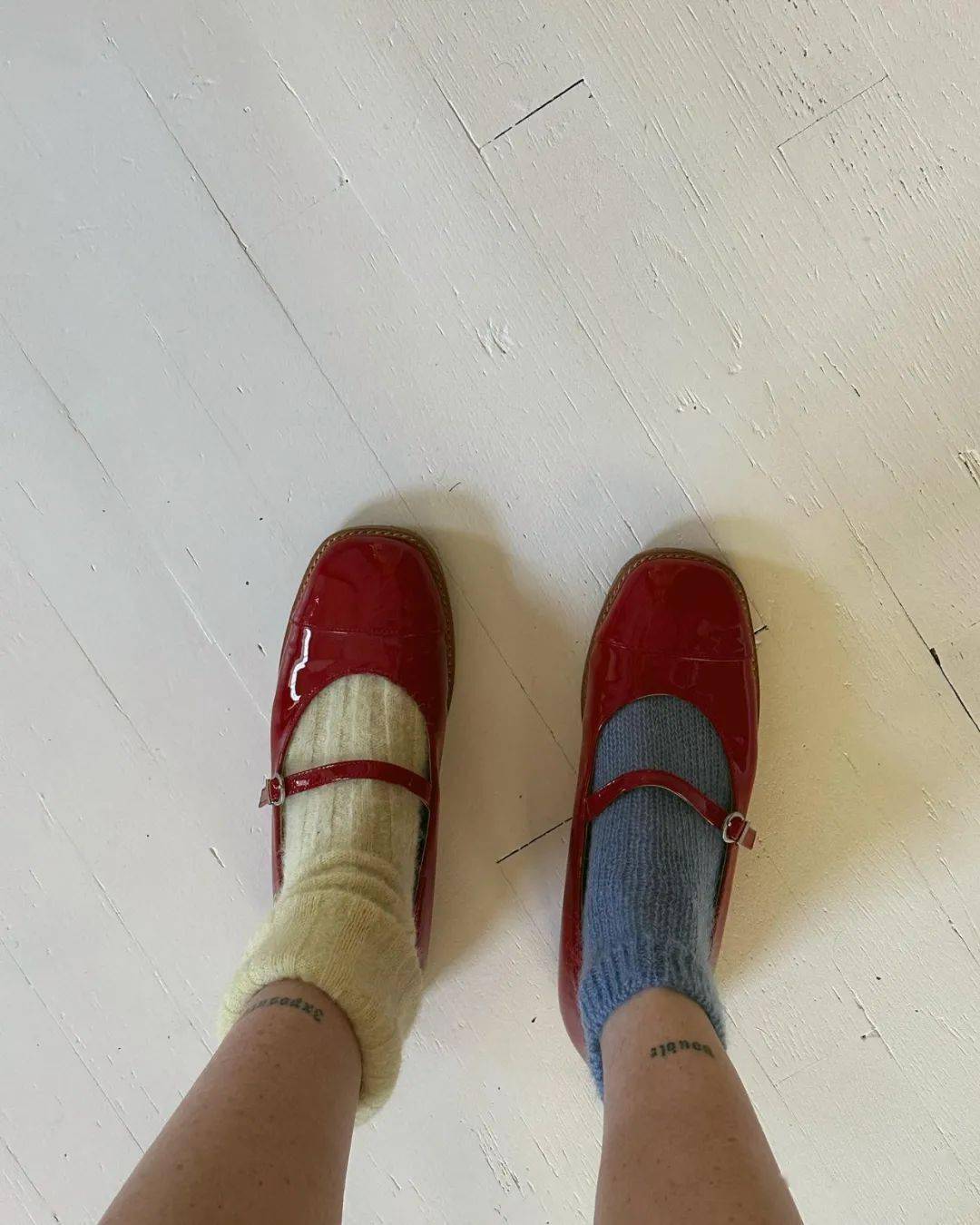 为开春准备这双就够了!_玛丽_布鞋_白袜子