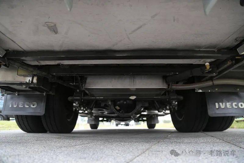 5吨底盘打造的三拓展房车_搜狐汽车_搜狐网