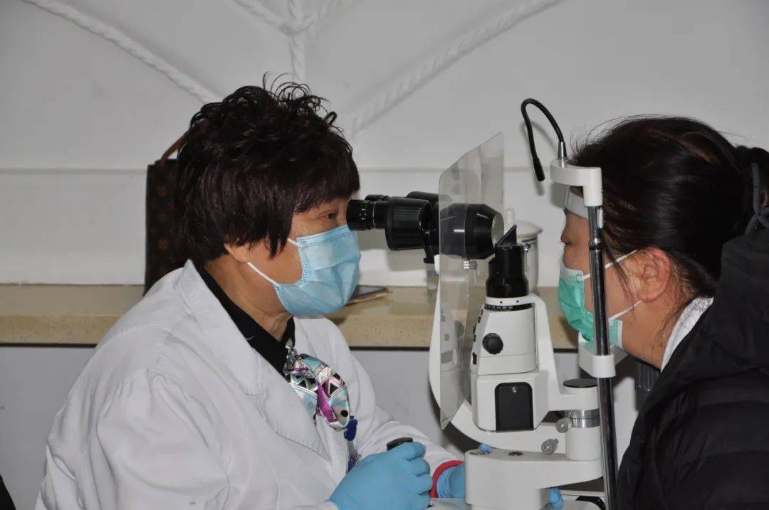 【金秋之声】义诊服务暖人心 医者仁心送真情——辽宁省金秋医院"菊香