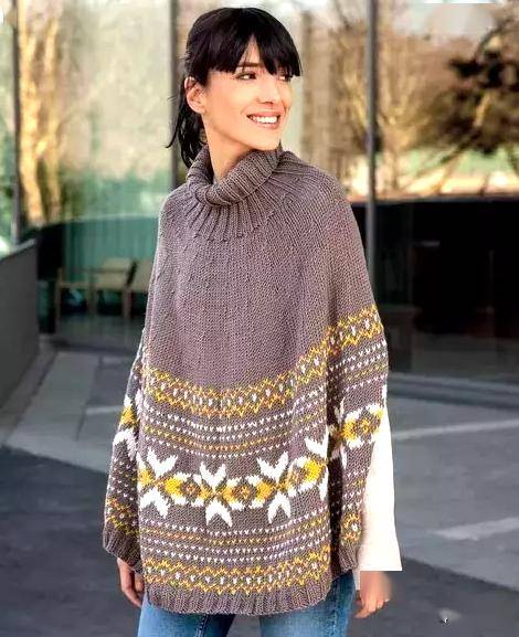 适合春秋穿的斗篷装