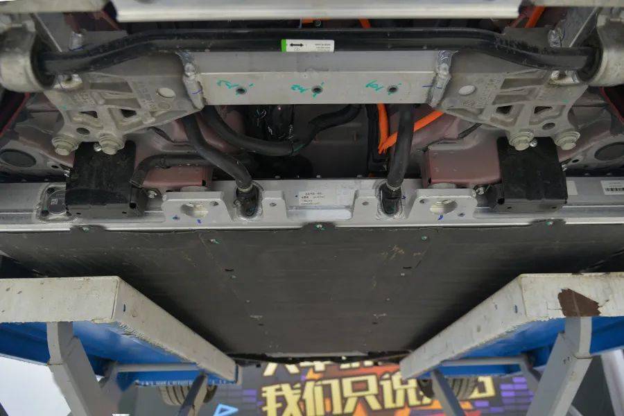 跑车底盘原来是这样的_搜狐汽车_搜狐网