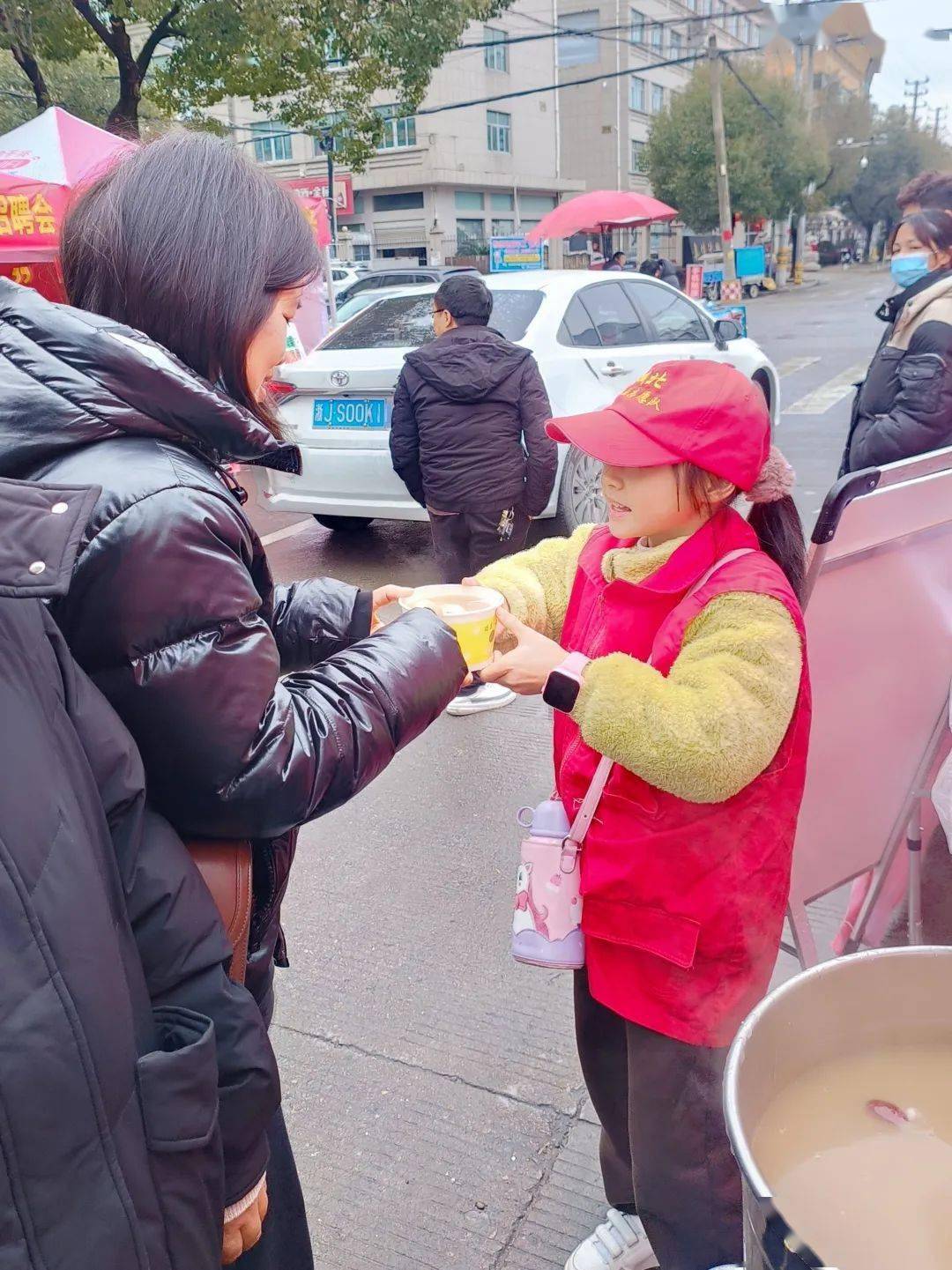 温岭市乡村七巧板爱心服务社1元宵佳节,月圆家圆人团圆.