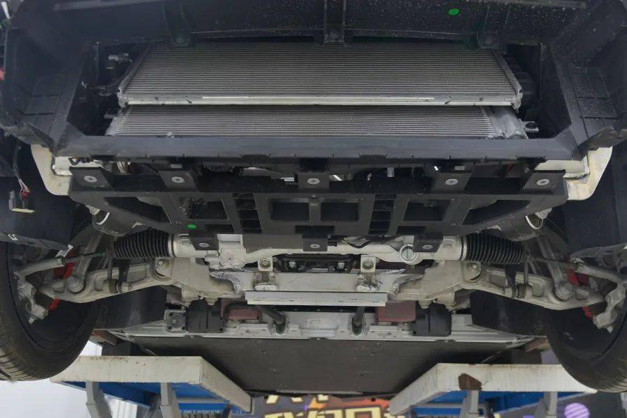 跑车底盘原来是这样的_搜狐汽车_搜狐网