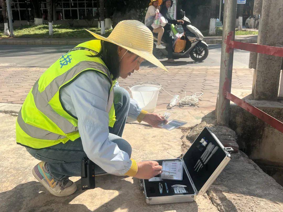 目前,已对全市34条河道,水库进行入河排污口排查整治工作,正在对老马