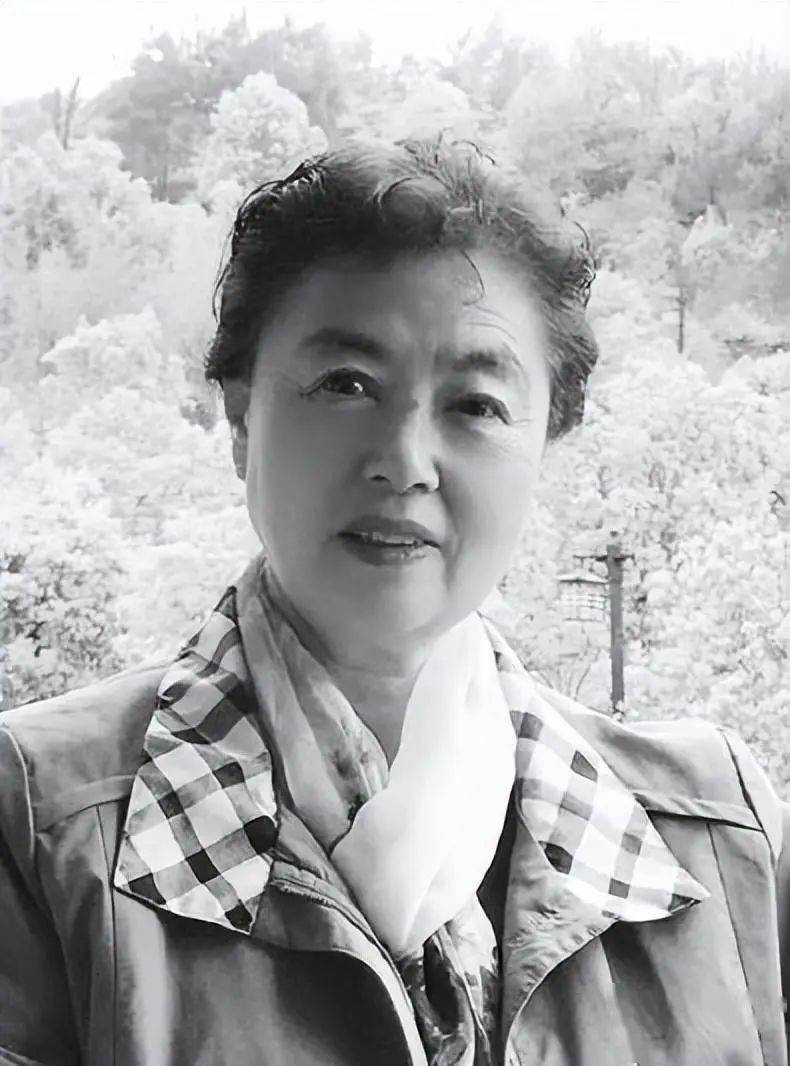 责编:马丽华欢迎订阅2024年度《书法报·书画天地》2024点击图片 开始