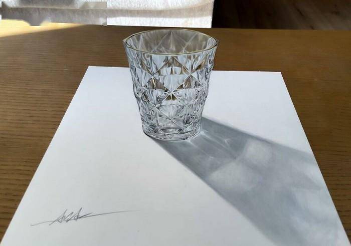 日本画师绘制超逼真立体画 实物跃然纸上难辨真假