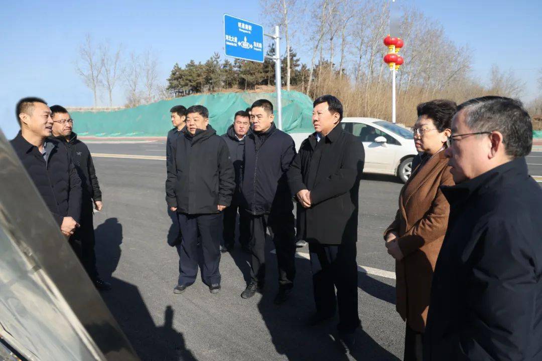 2月29日上午,市人大常委会主任李雪荣,副主任李志宏,秘书长李杰等一行