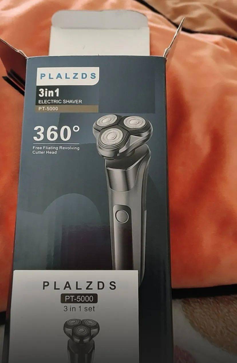 飞利浦剃须刀只需499元消费者在快手电商买到山寨货